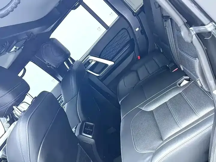 Beijing off-road BJ40 2021 2.0D automatic four-wheel drive blade hero version chivalrous type 8