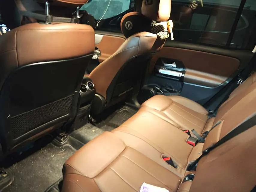 Mercedes Benz 2022 GLB 220 2.0T Fashion Automatic 4