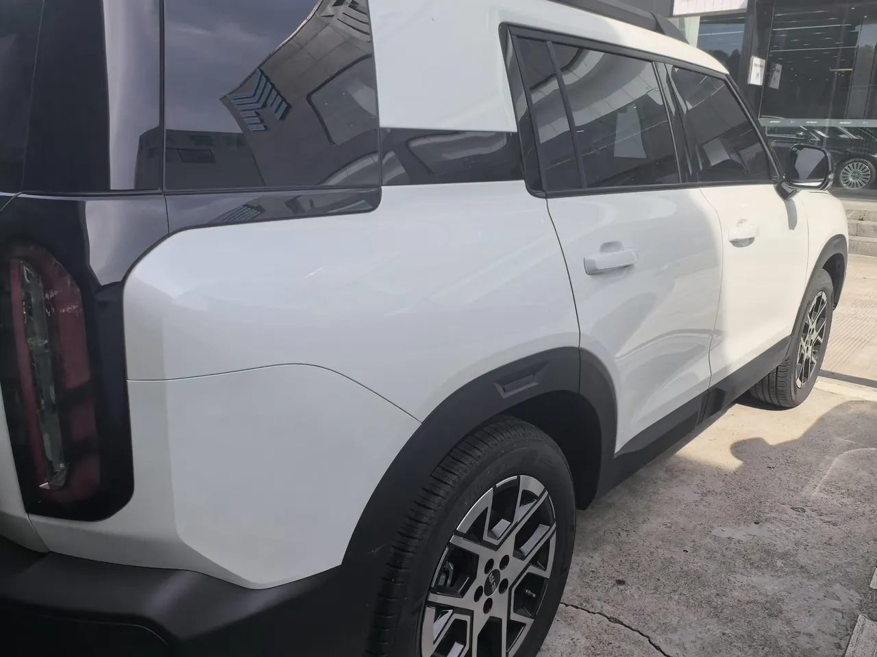 Beijing 2026 BJ30 1.5T Traveler Two-Drive Advanced Edition Automatic Gear 5