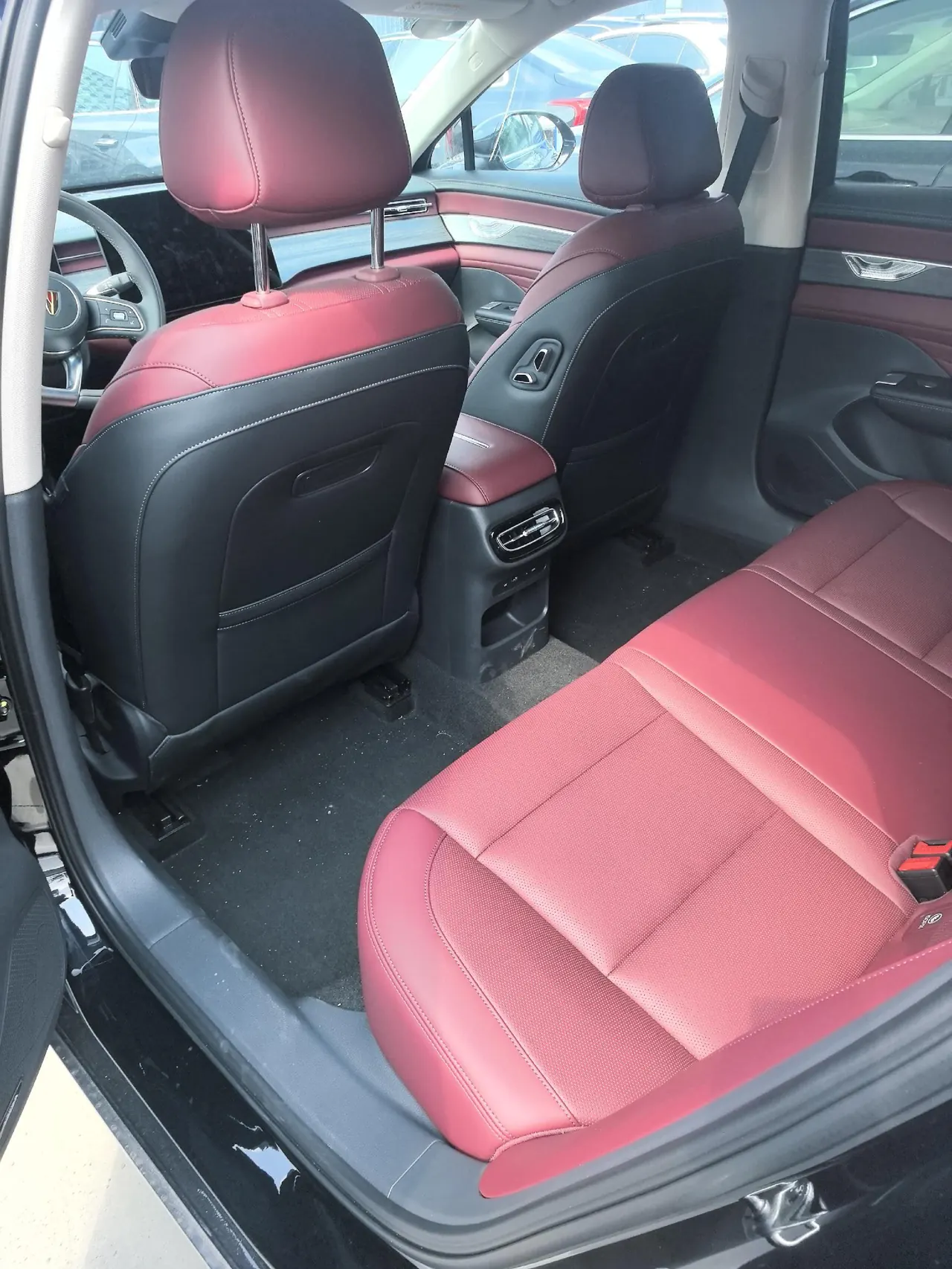 HongQi 2026 H5 2.0T Flag Collar Pro Edition Automatic Gear 3