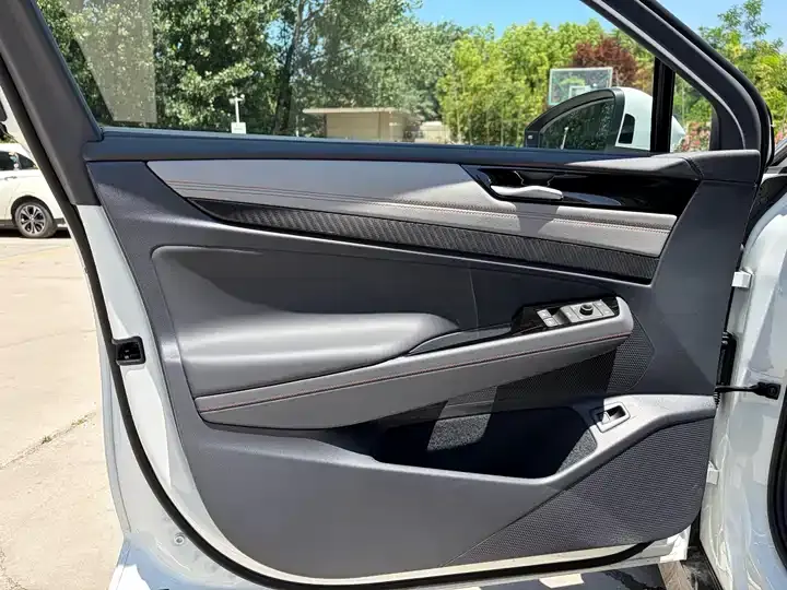 Volkswagen ID. 7 VIZZION 2024 AIR 9