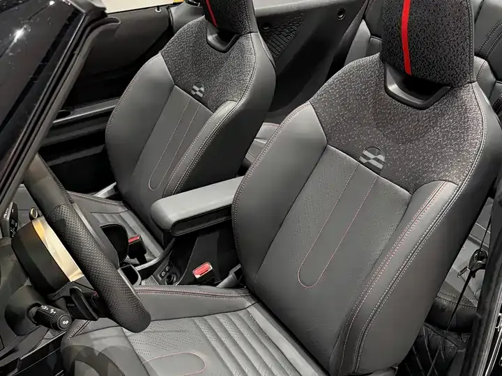 MINI JCW 2025 JOHN COOPER WORKS CABRIO 9
