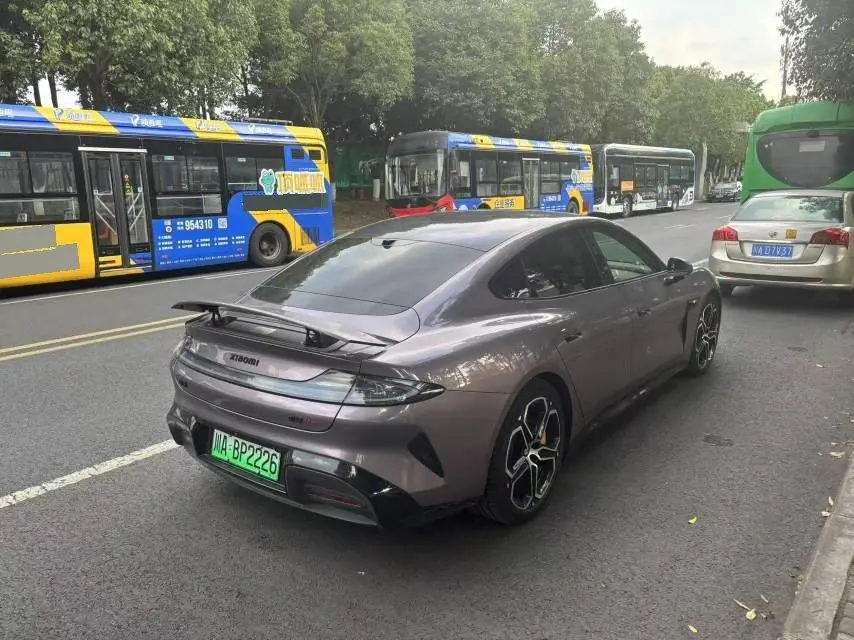 MI 2024 SU 7 750km Four-wheel Drive Max Founding Edition Automatic Gear 2
