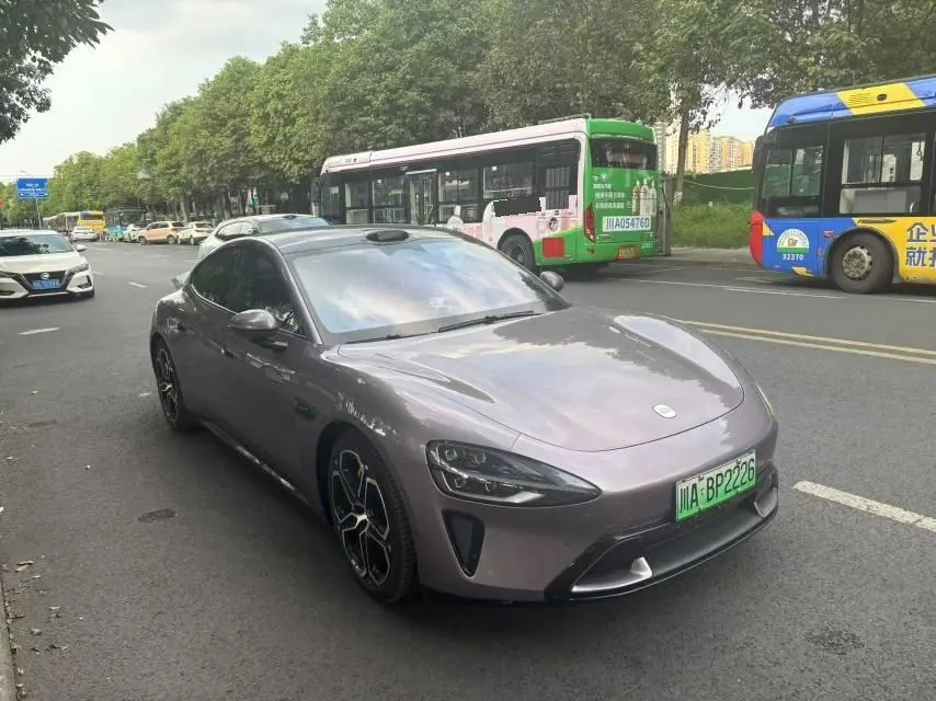 MI 2024 SU 7 750km Four-wheel Drive Max Founding Edition Automatic Gear 3