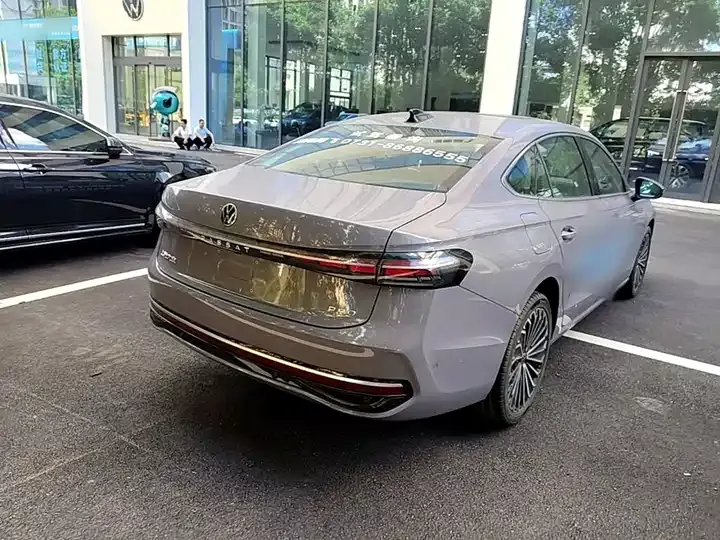 Passat 2025 Pro 380TSI Dragon Edition 7