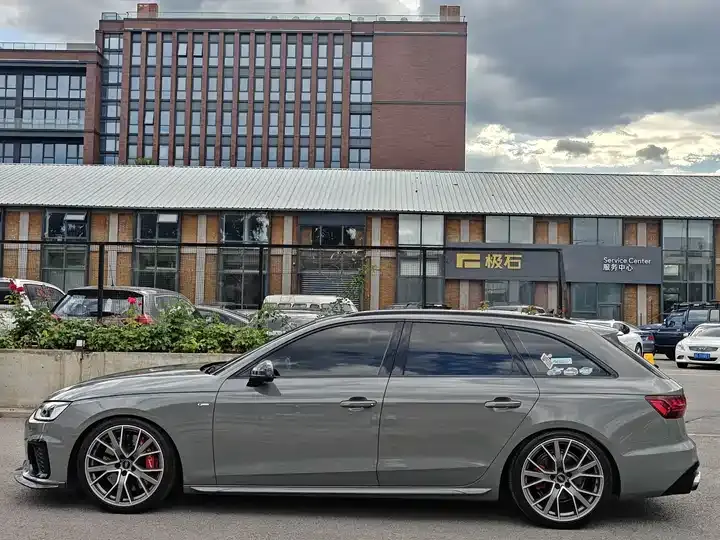 Audi A4 (Imported) 2021 Avant 40 TFSI Avant-garde Stars Edition 7