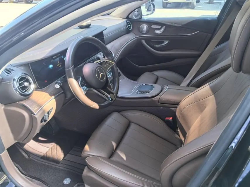 Mercedes Benz E-Class 2022 E 300 L 2.0T Sports Luxury (Change 2) Automatic Gear 4