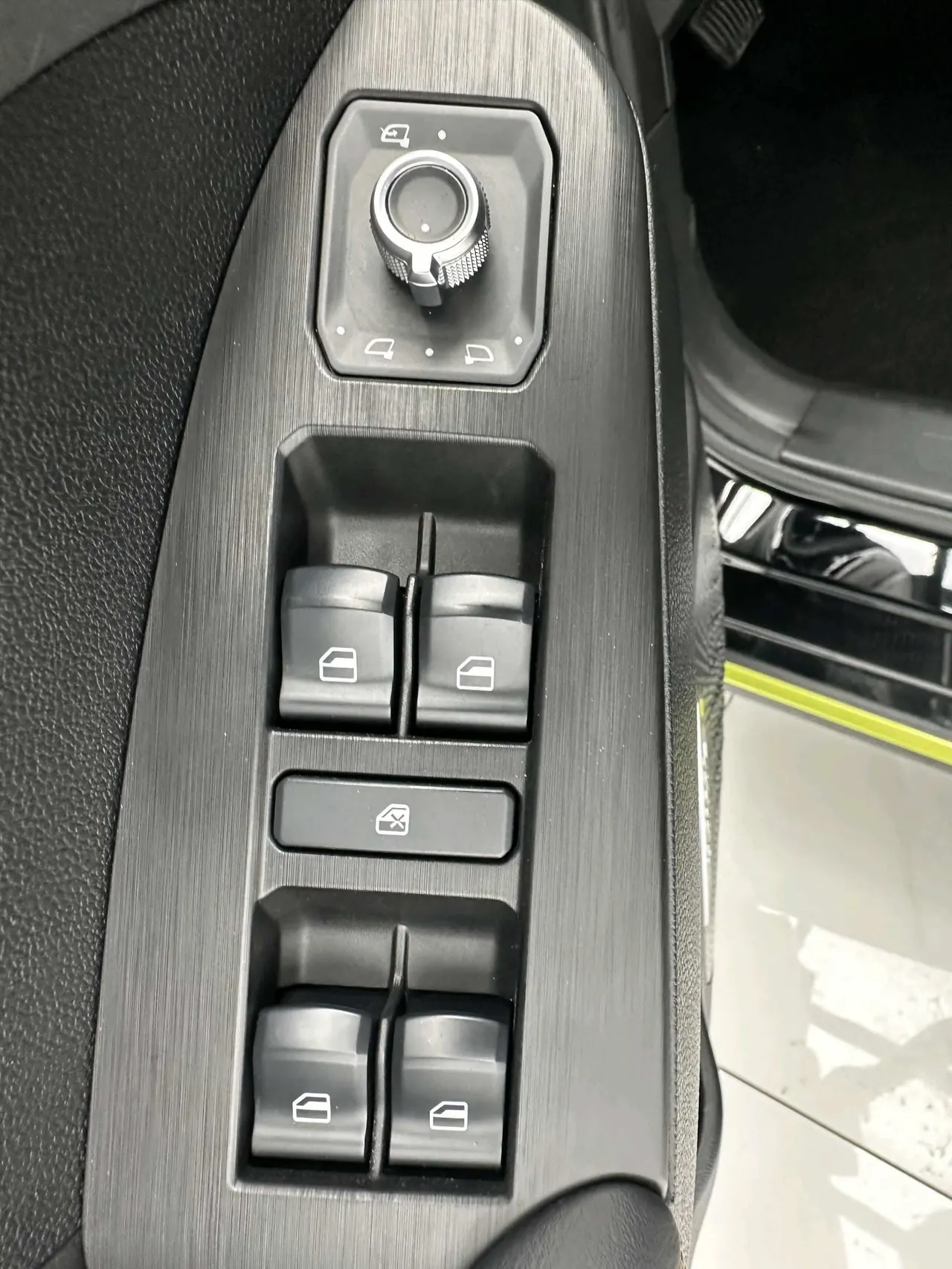 Haval 2022 red rabbit 1.5T strength version copper rabbit automatic gear 12