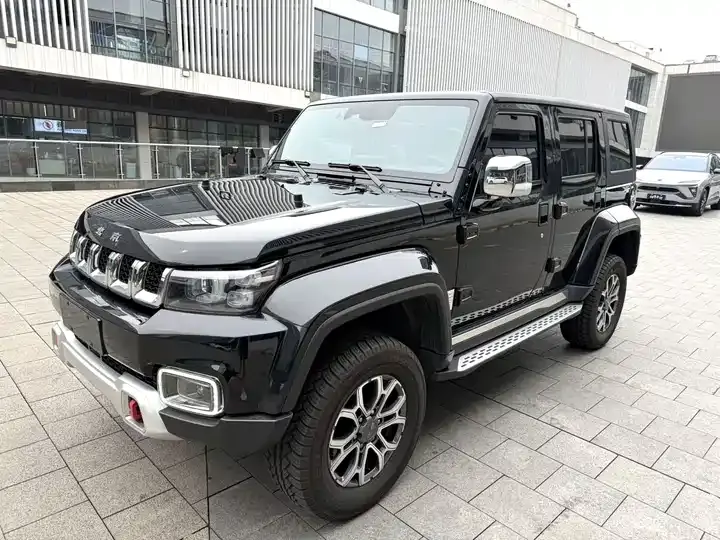打开图片灯箱:Beijing off-road BJ40 2023 2.0T automatic four-wheel drive city hunter version extreme