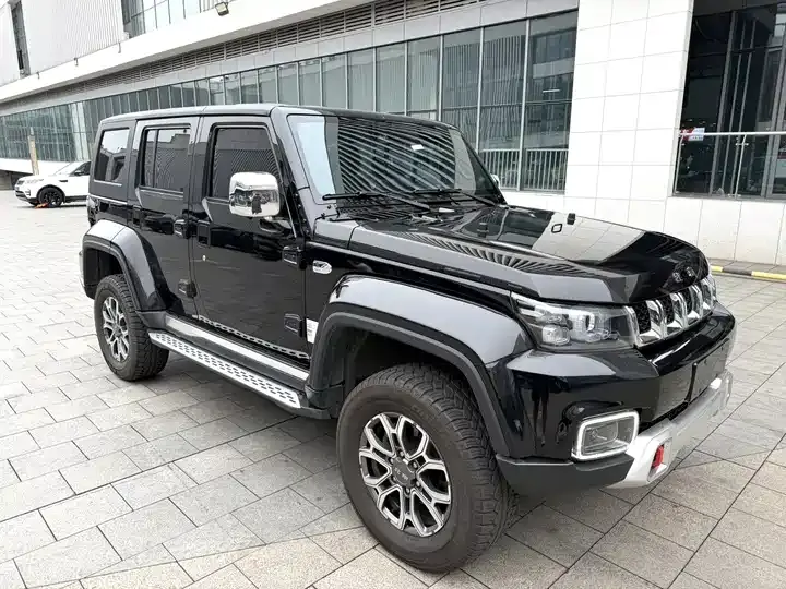 Beijing off-road BJ40 2023 2.0T automatic four-wheel drive city hunter version extreme 3