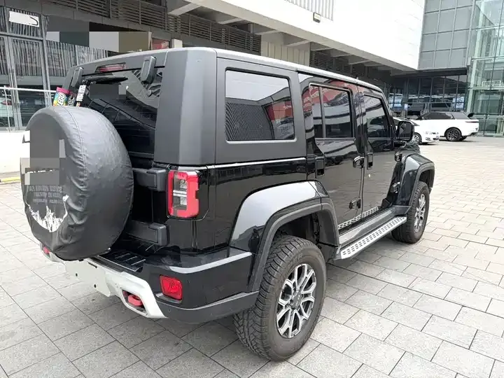 Beijing off-road BJ40 2023 2.0T automatic four-wheel drive city hunter version extreme 9