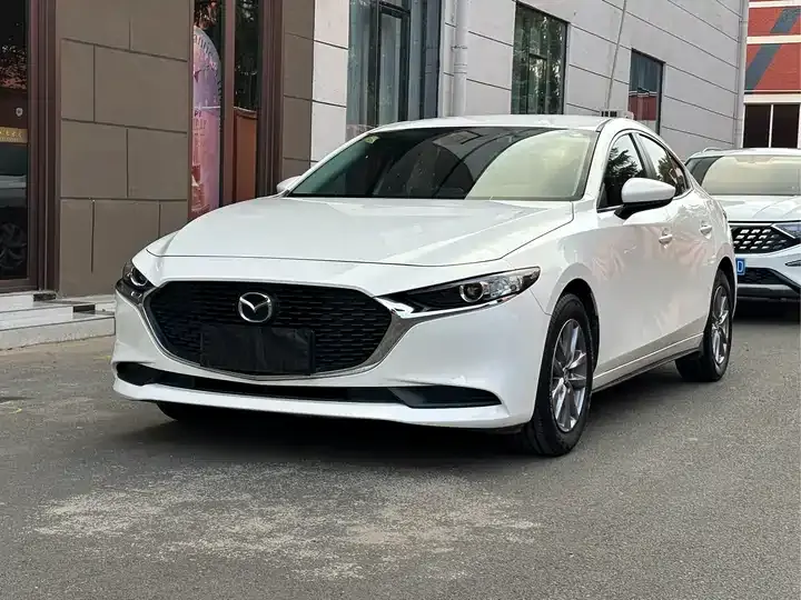 Open image lightbox: Mazda 3 Oncorsela 2022 1.5L Manual US Edition