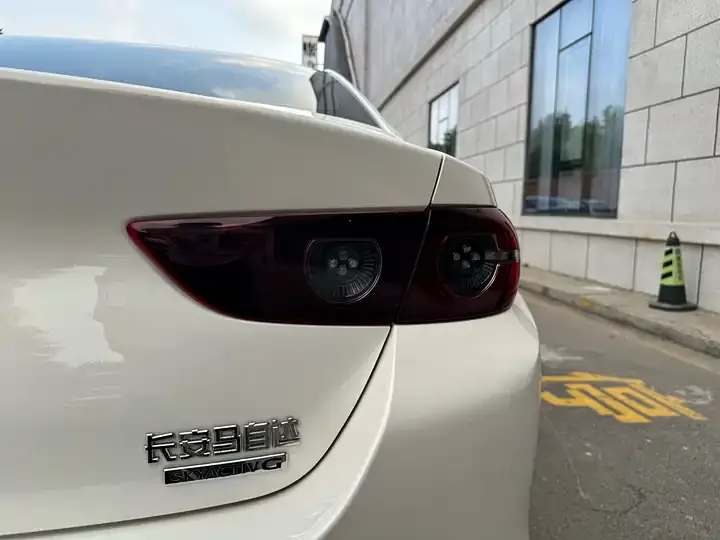 Mazda 3 Oncorsela 2022 1.5L Manual US Edition 6