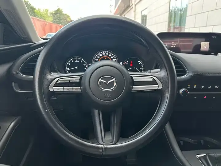 Mazda 3 Oncorsela 2022 1.5L Manual US Edition 8