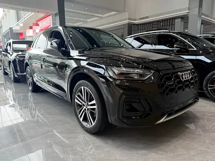 Audi Q5L 2022 model 40T Luxury Dynamic Edition 3