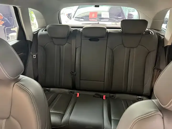 Audi Q5L 2022 model 40T Luxury Dynamic Edition 7