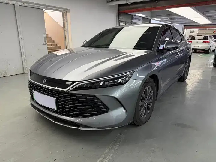 Open image lightbox: 2024 Qin L DM-i 80km Leading Edition
