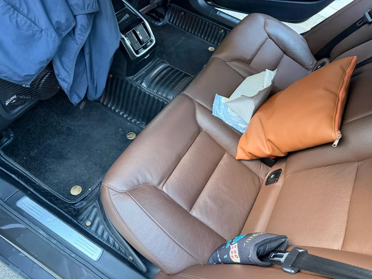 Volvo 2021 S90 48V 2.0T B5 Zhiyuan Deluxe Edition Automatic Gear 4