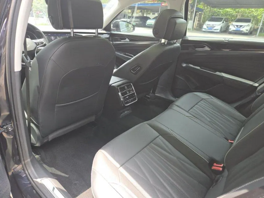 Volkswagen 2021 Passat 2.0TSI 330TSI Premium Edition Automatic Gear 6