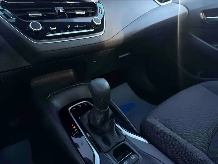Levin 2022 185T CVT Luxury Edition 12