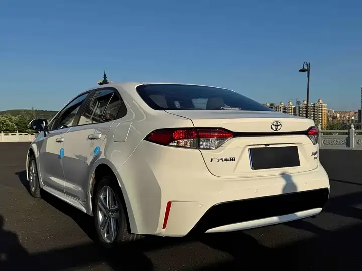 Levin 2022 185T CVT Luxury Edition 4