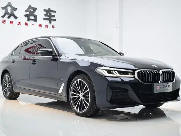 BMW 5 Series 2023 Modified 530Li Leading M Sports Suit 3