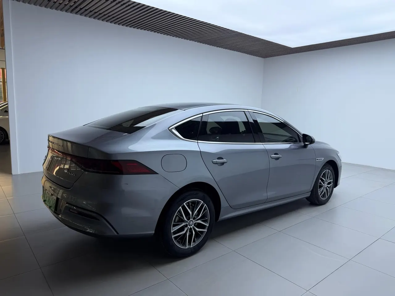 BYD 2021 Qin PLUS DM-i 1.5 stepless 120KM automatic gear 6