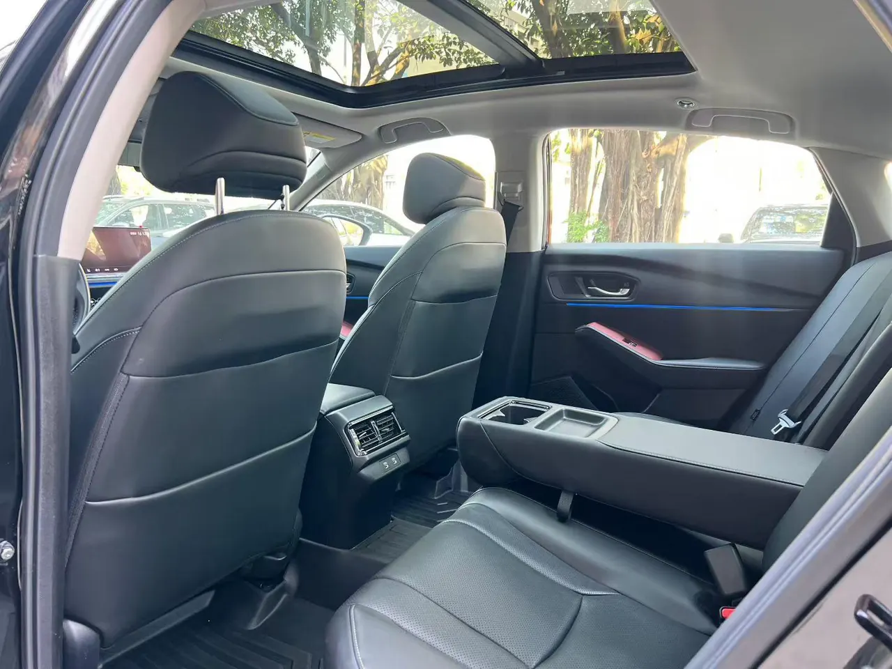 Honda 2025 11th Generation Accord 1.5T Stepless 260TURBO Premium Edition Automatic Gear 4