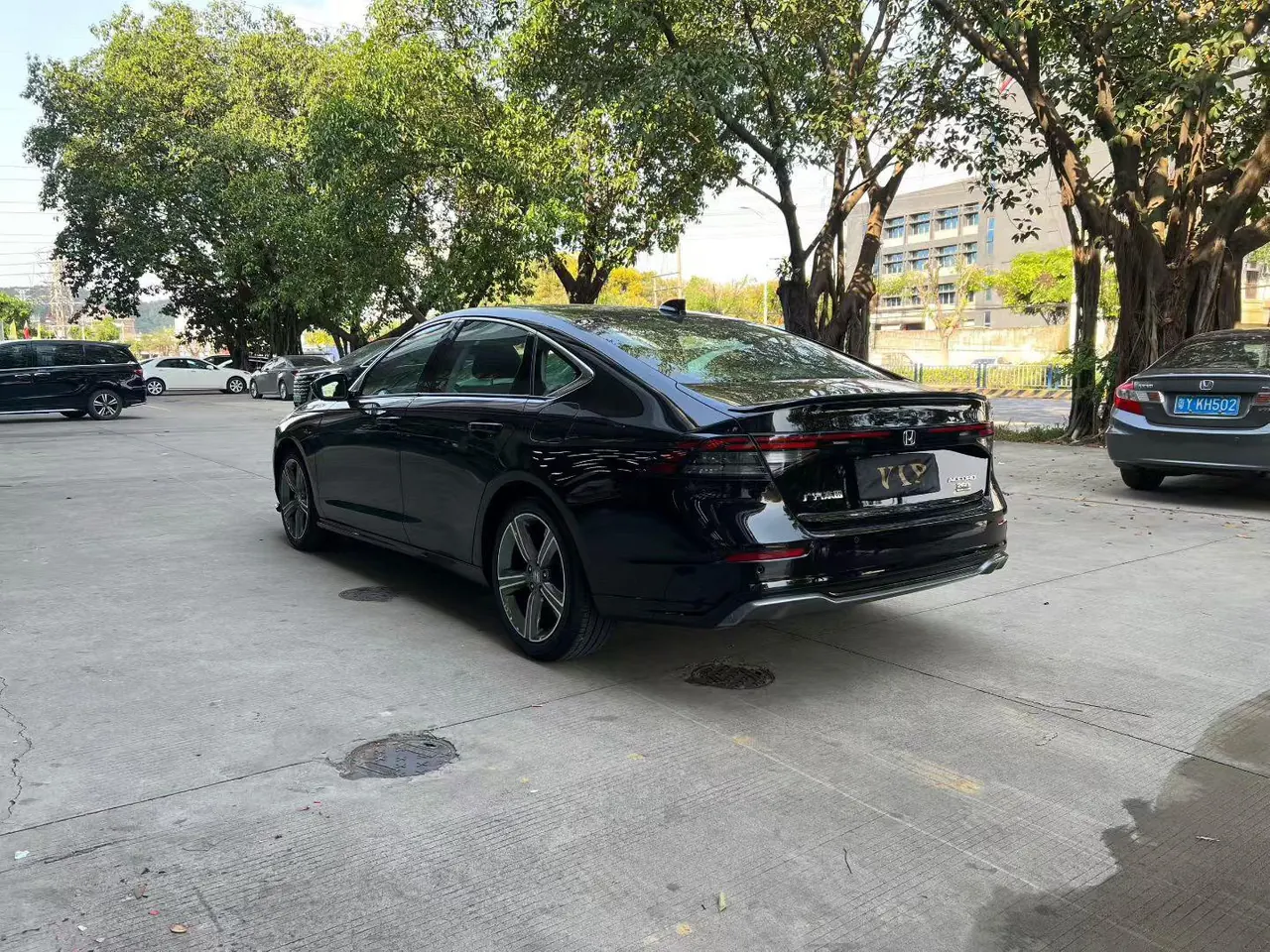 Honda 2025 11th Generation Accord 1.5T Stepless 260TURBO Premium Edition Automatic Gear 5