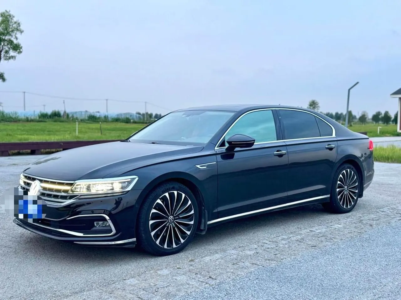 Открыть галерею: Volkswagen 2021 Hui Ang 2.0TSI 380TSI Premium Edition Automatic Gear
