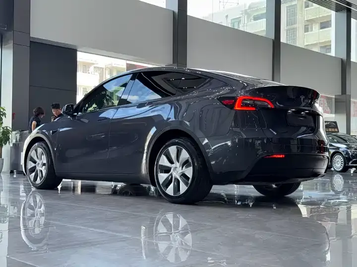 Model Y 2021 long-range all-wheel drive 8