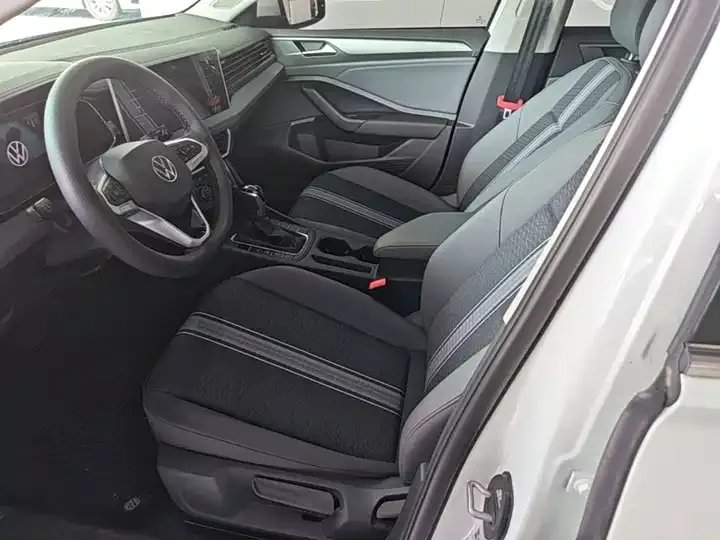 Sagittarius 2025 to 300TSI DSG Flying Edition 11