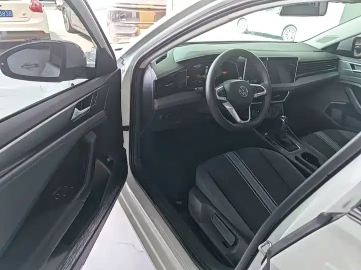 Sagittarius 2025 to 300TSI DSG Flying Edition 12