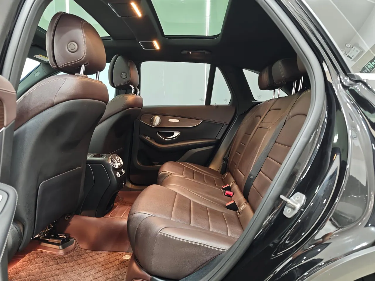 Mercedes Benz 2022 GLC 300 L 4MATIC 2.0T Dynamic (Modified) Automatic Gear 6