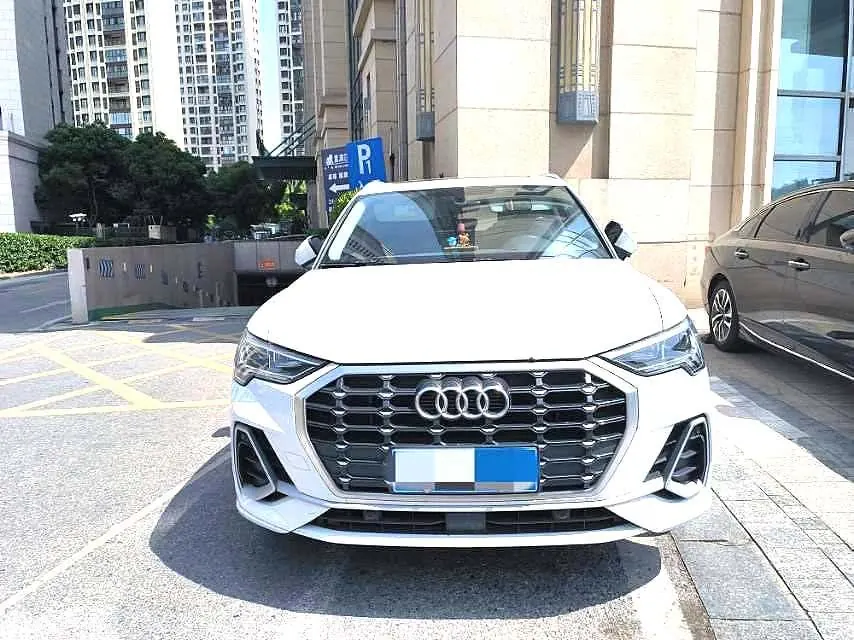 Audi 2024 Q3 1.5TFSI 35TFSI Fashion Dynamic Automatic 2