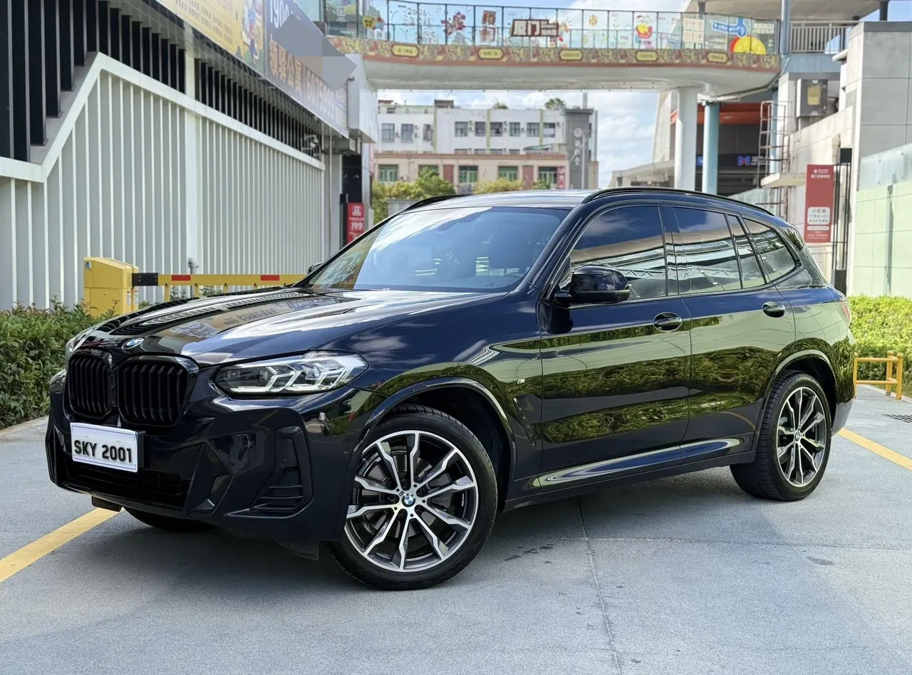 BMW 2023 X3 xDrive30i 2.0T Leading M Obsidian Night Kit (Changed) Automatic Gear - View 1