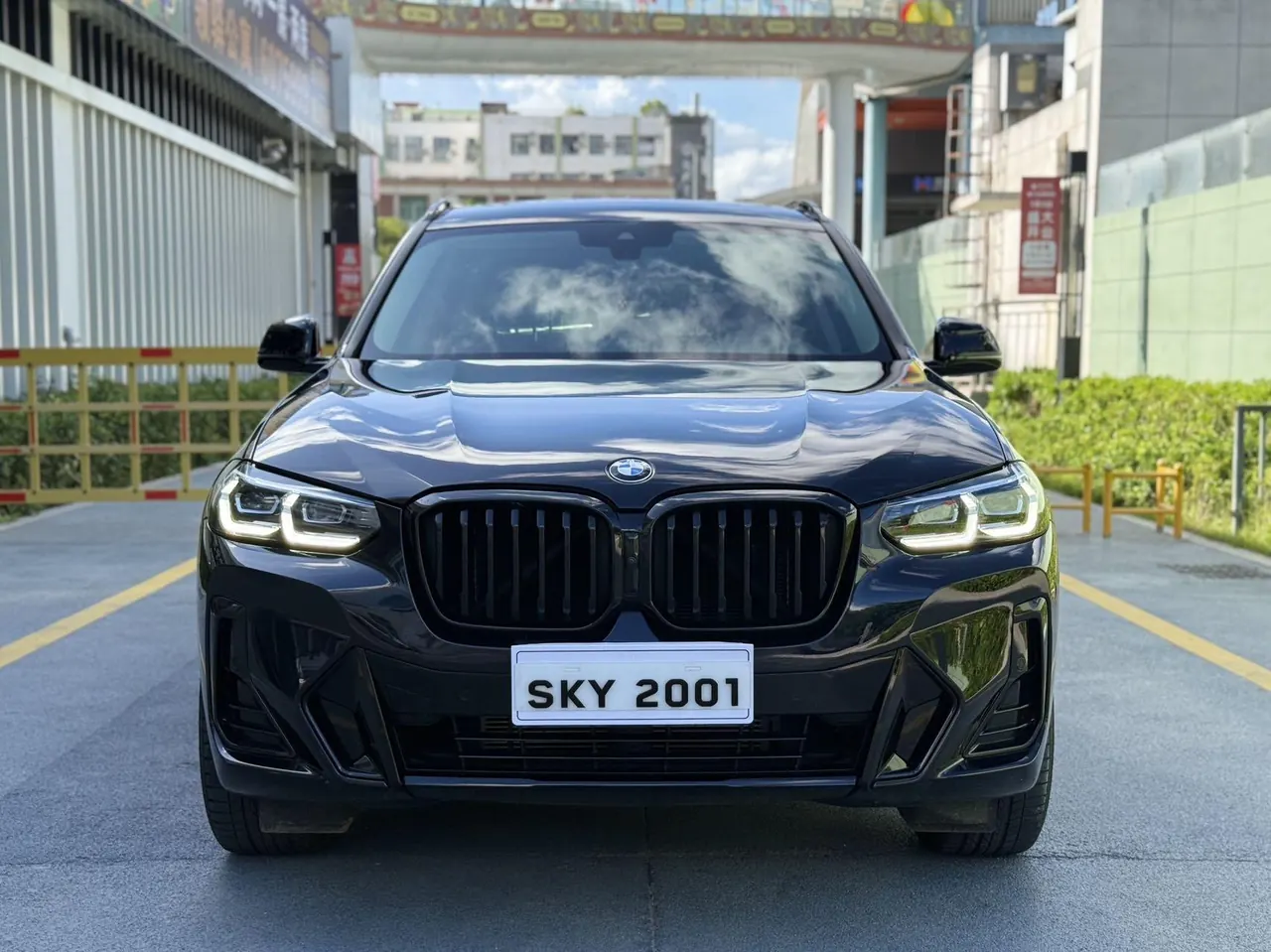 BMW 2023 X3 xDrive30i 2.0T Leading M Obsidian Night Kit (Changed) Automatic Gear 2