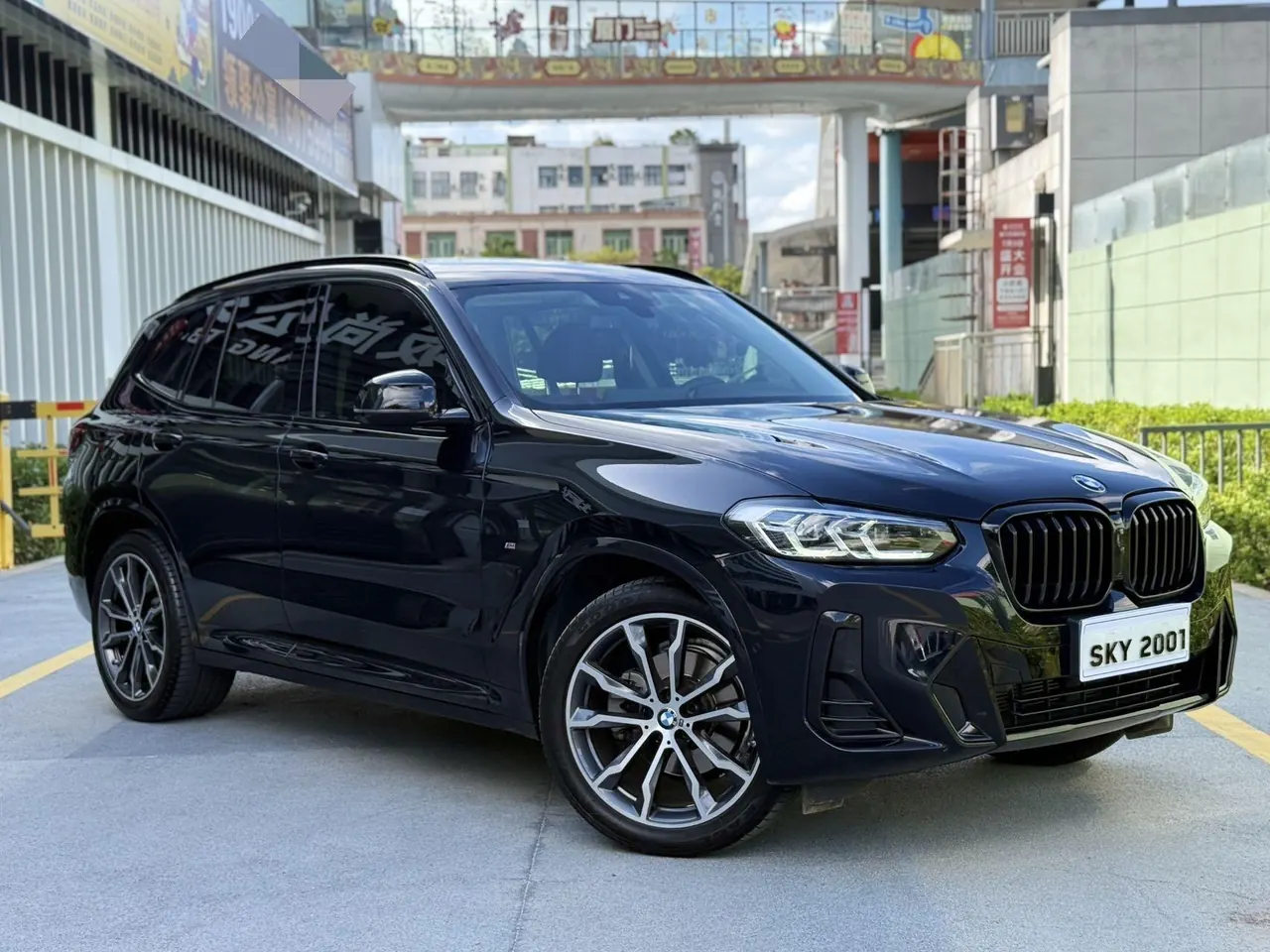BMW 2023 X3 xDrive30i 2.0T Leading M Obsidian Night Kit (Changed) Automatic Gear 3