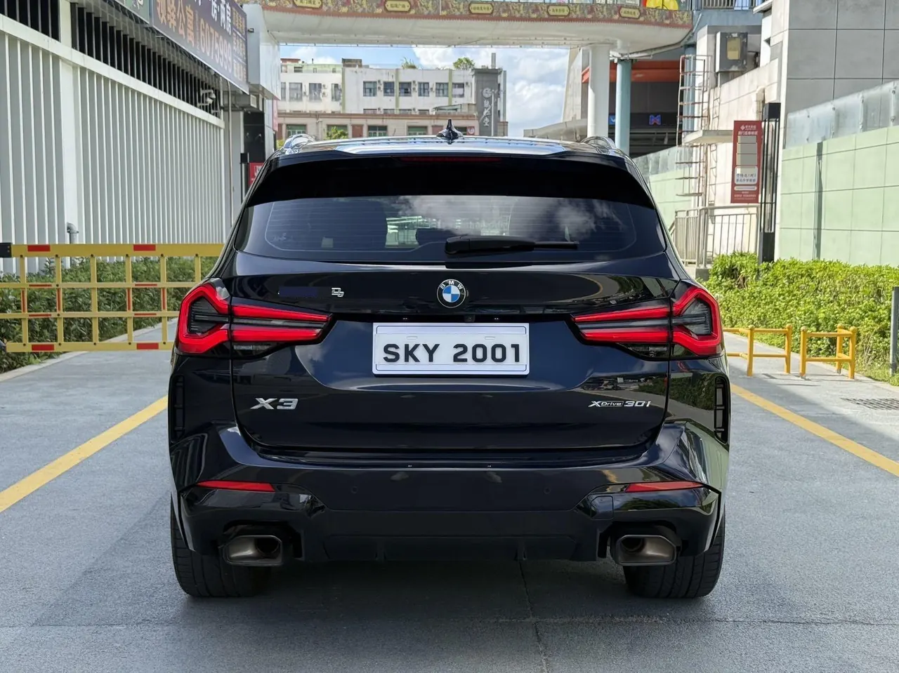 BMW 2023 X3 xDrive30i 2.0T Leading M Obsidian Night Kit (Changed) Automatic Gear 5