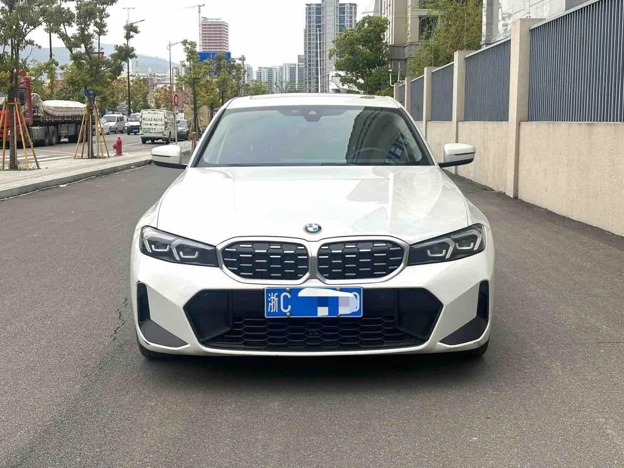 BMW 3 Series 2023 325Li 2.0T M Sports Suit Automatic Gear 2