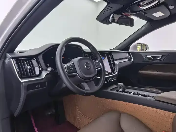 Volvo S60 2023 B4 Zhiyi Deluxe Edition 12