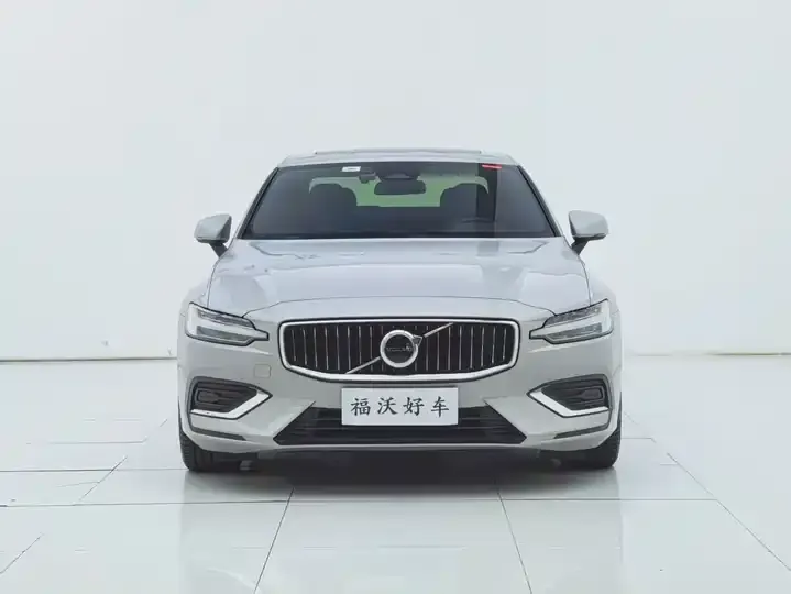 Volvo S60 2023 B4 Zhiyi Deluxe Edition 2