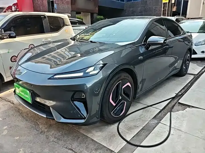 Открыть галерею: Deepal L07 2025 530Ultra Dry Kun Zhijia ADS SE Pure Electric Edition