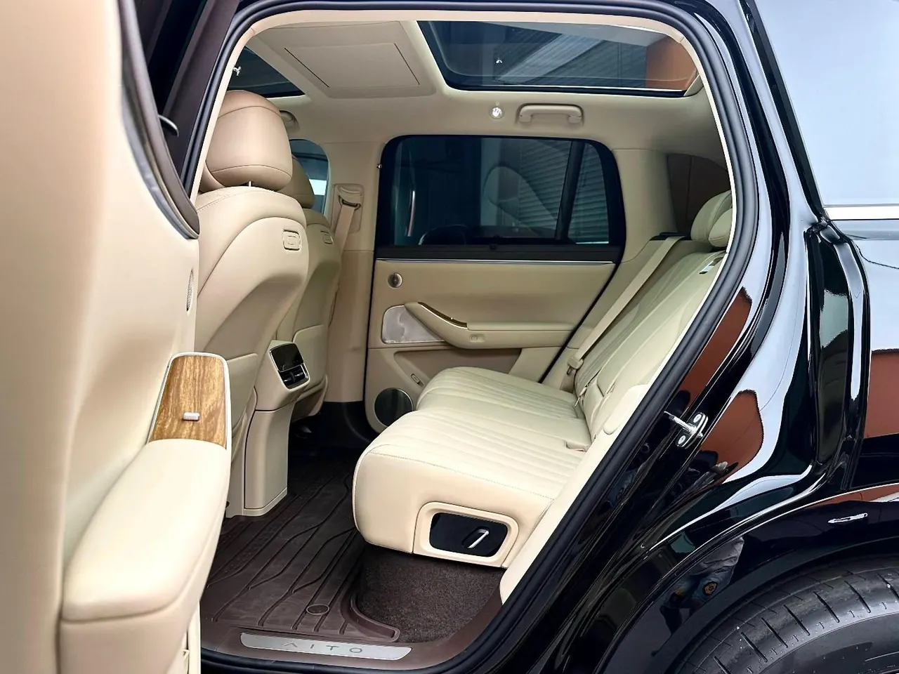 AITO 2026 AITO M7 Extended Range Max Long Endurance Edition 5 (192-line Laser Radar) Automatic Gear 15