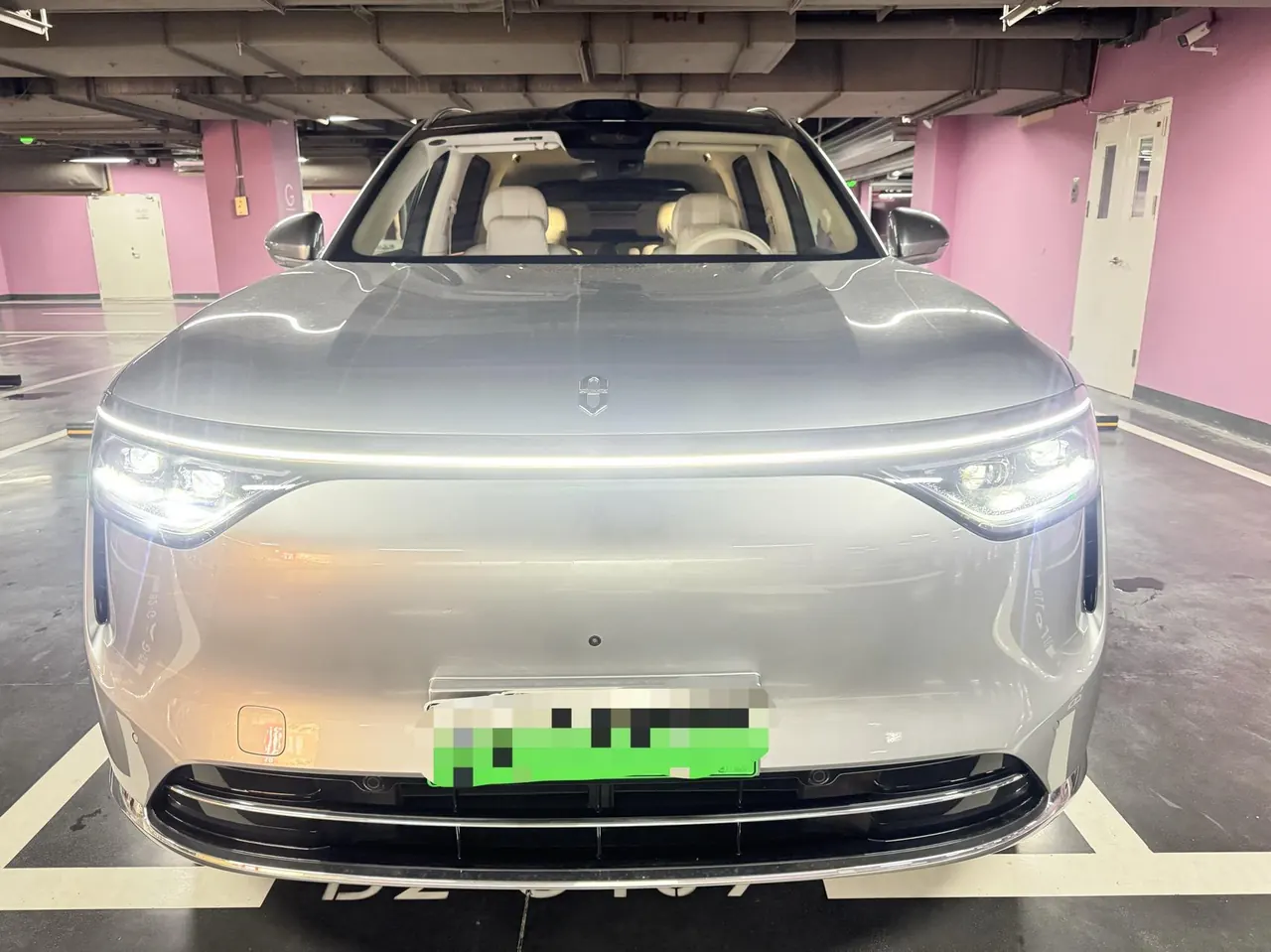 AITO 2025 AITO M8 Ultra 53.4kWh 6-seat automatic gear 2