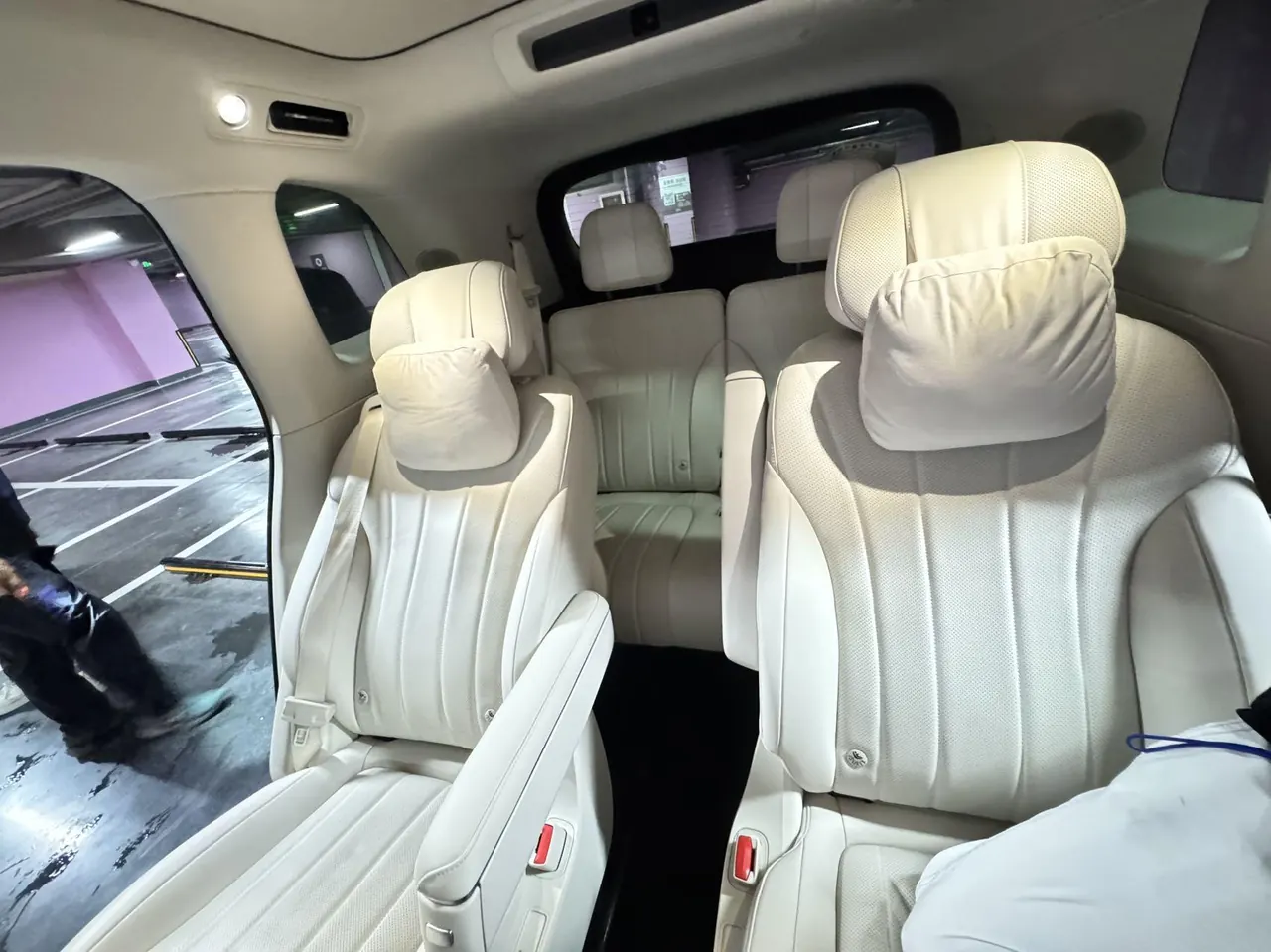 AITO 2025 AITO M8 Ultra 53.4kWh 6-seat automatic gear 9