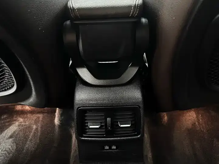 BMW X1 2021 sDrive20Li exclusive type 10