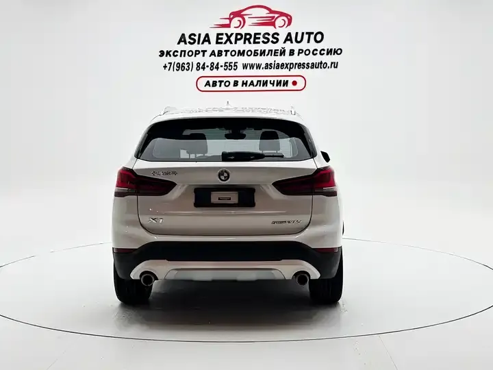 BMW X1 2021 sDrive20Li exclusive type 5