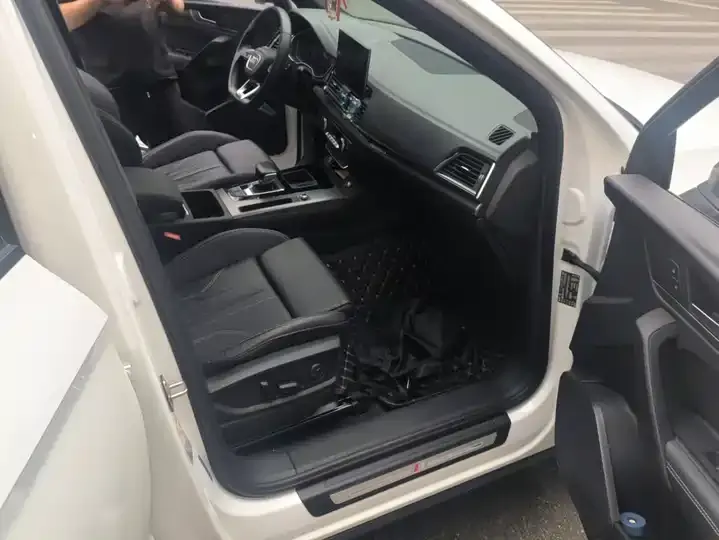 Audi Q5L 2023 40T luxury dynamic 8