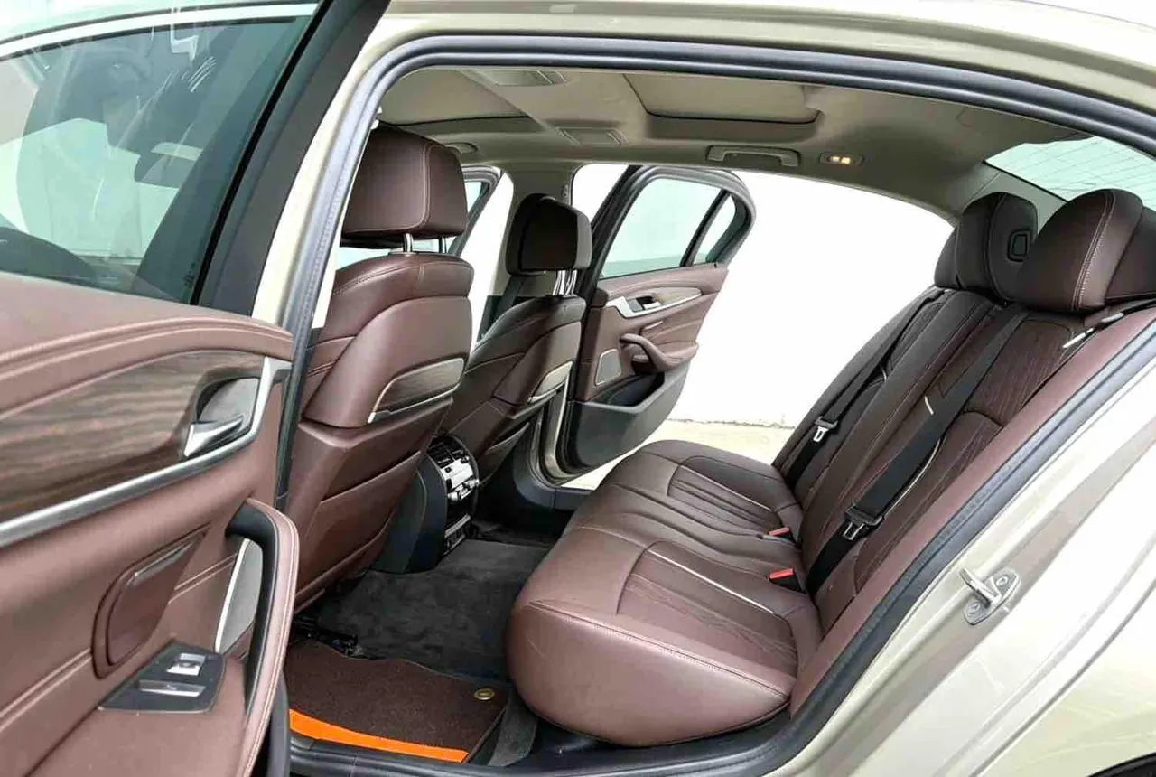 BMW 5 Series 2022 530Li 2.0T Premium Luxury Suit Automatic Gear 9